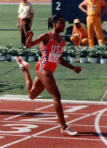 Evelyn-Ashford-semifinal-heat-Los-Angeles-Olympic-1984.webp.ad767660e1ef1a8052fd79a04545bc0f.webp